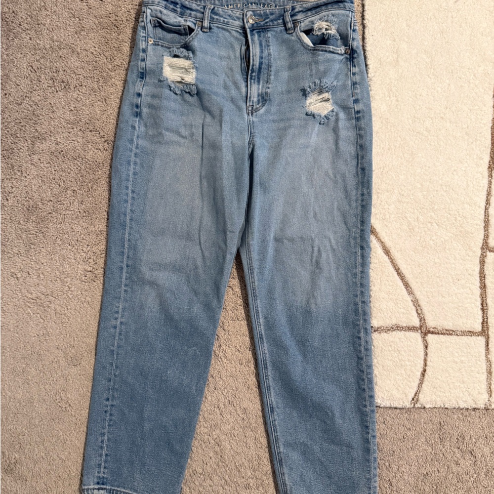 American Eagle Outfitters Light Blue Distressed Jeans